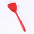 Espátula de silicona roja, utensilio de cocina resistente al calor para sartenes antiadherentes. - Rojo