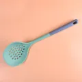 Espumadera de silicona utensilio de cocina antiadherente resistente al calor verde - Espumadera