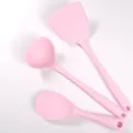 Conjunto de utensilios de cocina de silicona rosa con espátula cucharón y cuchara. - Conjuntos / Rosa