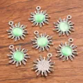 Pendentifs soleil en alliage de zinc pierre œil de chat vert bijoux DIY argent ancien - 1 Pièce / Argent Antique Vert Clair