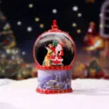Gedetailleerd overzicht van de kerstsneeuwbol lamp met de schattige kerstman en het rendier. - Kerstman en Rendier Stijl (2483)