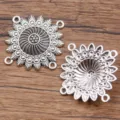 DIY Antiksilber Zinklegierung Blume Mehrloch Verbinder Schmuckkomponenten Anhänger 1Stk - Stil 4 (26J4) / 30x30mm / Antiksilber