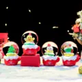 Weihnachtliche Mini Schneekugel Set, süßes Kunstharz Tassen Design, schöne Zimmer Tischdeko. - 2464