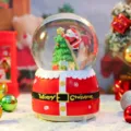 Weihnachtsschneekugel mit Weihnachtsmann und Spieluhr, perfekte Festtags-Wohnkultur und Geschenk. - Groß 100 Schnee+Licht+Musik / 2041 Sterne auf der Leiter Pflücken