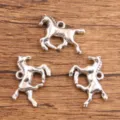Pendentif cheval en métal argenté breloques alliage bijoux bricolage pour collier bracelet - Style Cheval (31) / 16x20mm