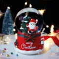 Kerst sneeuwbol speeldoos met Kerstman en kerstboom, prachtig feestelijk cadeau voor vrienden. - 030 Kerstman / Groot 100# LED + Sneeuwval + Interne rotatie + Muziek