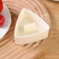 Stampo per polpette di riso triangolare, pressa per sushi in plastica beige per bento box. - Grandi stampi per riso triangolari a strati bianco sporco