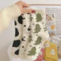 Flauschige Damen Fleece gefütterte dicke süße Waden Socken mit Kuh und Dino Muster warm. - Einheitsgröße / Ochsenkopf & Punkte