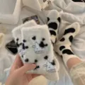 Flauschige Kuhmuster Pluesch Wintersocken fuer Damen, niedliche dicke warme Haussocken - Einheitsgröße / Bullenkopf-Dekoration