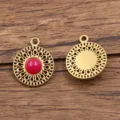 Edelstahl runder Anhänger mit rotem Naturstein für DIY Halskette Ohrring Zubehör - Runder Sonnenblumenstil / 1 Stück (15x18mm) / Rot