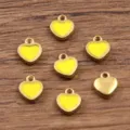 Ciondolo cuore smalto giallo in acciaio inox accessorio per gioielli fai da te 5x6mm variante. - Pendaglio a Cuore (Solo Ciondolo) / 1 Pezzo / Giallo
