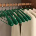 Nonslip Wide Shoulder Clothes Hanger Green Plastic Coated Coat Hangers Wardrobe Storage - Extra Large Wide Shoulder 804 Plastic Coated (Luxury Green)
