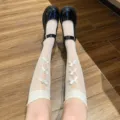 Japanischer JK Stil weiße hohle Schleife Kniestrümpfe süße atmungsaktive Sommer Socken - Weiße Socken Mit Weißer Schleife