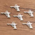 Breloques pistolet en alliage argenté pour fabrication de bijoux DIY, pendentifs, 6 pcs. - No.5 Pistolet / 15x20mm