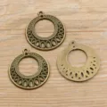 Antike Bronze Legierung runde hohle Stecker DIY Schmuckherstellung Charms Anhänger - Verbinder Nr. 41 / 33*36mm / Antikbronze