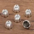 Antiek zilveren legering kralenkapjes en bloem spacer kralen voor DIY sieraden maken. - 3D Halfronde Knop Stijl (5211) / 1 Stuk/Verpakking (15x18mm) / Antiek Zilver