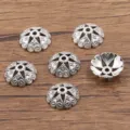 Antiek zilveren legering kraalkappen, holle bloem spacer kralen voor DIY sieraden maken. - Holle Kraalkap (1309) / 1 Stuk (5*19mm) / Antiek Zilver