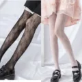 Japanische süße Schleife hohle Spitze Netzstrumpfhose für Frauen Lolita Strümpfe. - Einheitsgröße / 2 Paar/Packung / Schwarz und Weiß