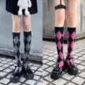 Chaussettes hautes à motifs losanges pour femmes, style collégien rétro britannique chic. - Taille unique / Gris Et Rose