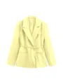 Vue détaillée du blazer en mélange de lin jaune pâle avec col à revers et ceinture nouée. - XS / Jaune