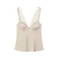 Détail de caraco en satin beige, col V avec délicate bordure en dentelle et sans manches. - XS / Abricot