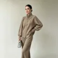 Damen Reißverschluss Strickset Herbst Winter lässige Hose langarm schickes warmes Outfit - Einheitsgröße / Oberteil und Unterteil / Camel