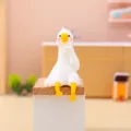 Süße Ente Miniatur Figur Desktop Ornament Harz Cartoon ruhige Geste Autodekoration Geschenk - Lustige Liegende Ente - Lei Zuo (3132) / Weiß