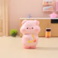 Süßes rosa Schweinchen Kunstharz Deko-Figur mit Bogen und Pfeil für Schreibtisch. - Cupido Schwein (2615-1) / Amor Schwein (2615-1)