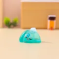Niedliches Harz-Desktop-Ornament, transluzente grüne Schlaf-Figur für Auto und Büro. - Minzpudding-Stil (3078) / Türkisgrün