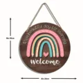 Holz Willkommensschild fuer Klassenzimmer Schulanfang Dekoration mit bunten Regenbogen Details. - Back to School Hängeschild Today Is a Good Day for School