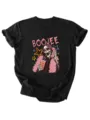 Vue détaillée du t-shirt à manches courtes noir avec graphique squelette tendance et motif. - S / Hauts / Noir