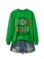 Vue détaillée du sweat vert avec graphique humoristique de Thanksgiving et short en jean. - S / Hauts / Vert Herbe (Impression Noire)