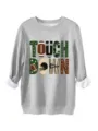 Primo piano della felpa grigia felpata con una stampa football touch down alla moda. - Taglia S / Top / Grigio chiaro