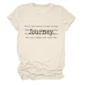 T-shirt décontracté pour femme à manches courtes et col rond avec imprimé textuel. - S / Hauts / Sable (Lettres Noires Graphique Couleur)