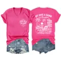Maglietta da donna con scollo a V a maniche corte estiva spiaggia stampa slogan top jeans - Taglia S / Top / Rosso rosa