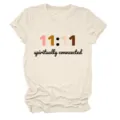 Beige casual dames t-shirt met korte mouwen en spiritueel 11:11 grafische print. - S / Tops / Zandkleur