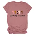 Casual dames t-shirt met korte mouwen en ronde hals met trendy spirituele 11:11 printtop. - S / Tops / Roségoud (Zwarte Grafische)