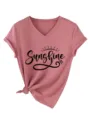T-shirt rose poudré à col V, manches courtes, nœud à l'ourlet et imprimé Sunshine. - Or Rose (Police Noire)