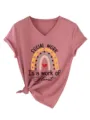 T-shirt femme décontracté col V manches courtes avec motif graphique social work et nœud. - Or Rose (Graphique Noir)