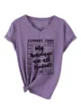 Dames casual V-hals korte mouw t-shirt met leuke bibliotheekkaart grafisch detailontwerp. - S / Tops / Paars