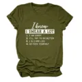 Maglietta casual da donna a maniche corte e collo rotondo con stampa, vestibilità comoda. - Taglia S / Top / Verde Militare (Carattere Bianco)