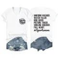 Dettagli della maglietta bianca scollo V manica corta con stampa divertente e jeans. - Taglia S / Top / Bianco