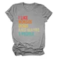 Gedetailleerd weergave van grijs korte mouw t-shirt met grappige tekstprint en omslagen. - S / Tops / donkergrijs