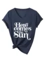 Damen V-Ausschnitt Kurzarm T-Shirt mit Retro Buchstaben-Print und seitlichem Knotendesign. - Marineblau (Weiße Schrift)