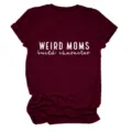 T-shirt décontracté à manches courtes pour femme avec impression de lettres bordeaux haut. - S / Hauts / Bordeaux