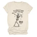 Λεπτομέρεια μπεζ γυναικείου t-shirt με κοντά μανίκια και αστείο τύπωμα σκελετού. - S / Tops / Χρώμα της Άμμου
