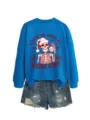 Sudadera azul de mujer con gráfico de esqueleto navideño divertido y shorts vaqueros. - S / Tops / Azul lago
