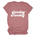 Casual dames t-shirt met ronde hals en korte mouwen met grappige Sunday Funday opdruk. - S / Tops / Rozegoud (Wit Lettertype)