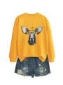 Sudadera amarilla con bonito estampado de alce combinada con shorts de mezclilla para otoño. - S / Tops / Amarillo