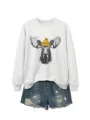 Sudadera de manga larga con cuello redondo y gráfico de alce lindo para mujer con shorts vaqueros - S / Tops / Blanco Roto